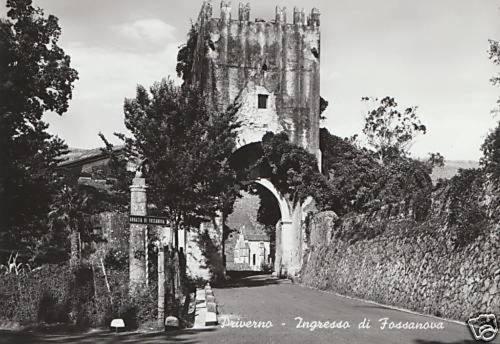 Alloggio La Torre Fossanova Priverno Exterior foto